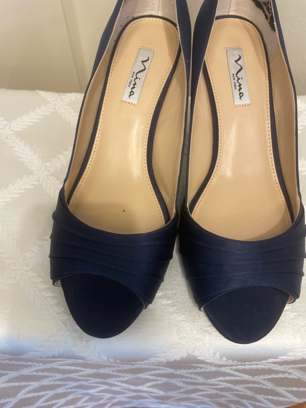 Nina Evening Shoes Size 10 Satin-Like Feel Finish